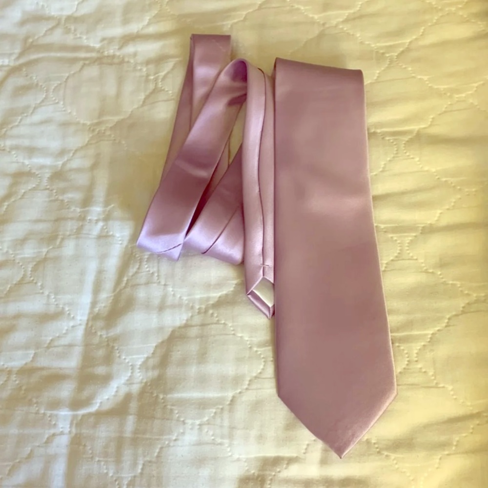 Lavender mens tie